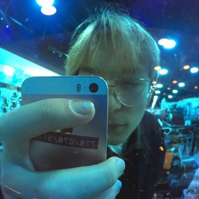 ihateforrestgum's profile picture. skyler