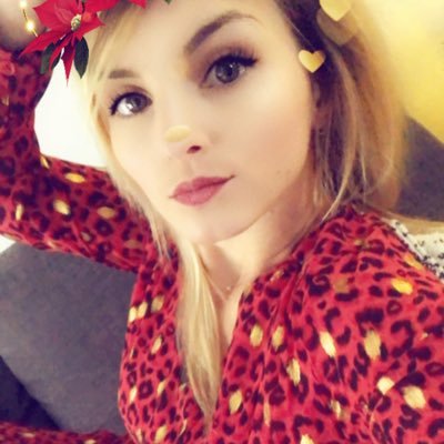 Maarg0t's profile picture. Infirmière, motarde et végétarienne ! 🌱