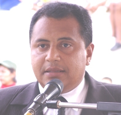 S:. F:. U:.  Periodista UNICA
Médico MIC.