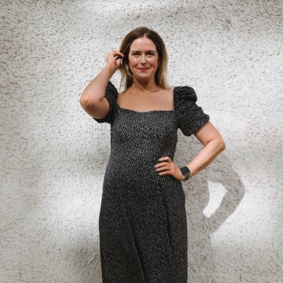 Features Editor at The Irish Independent & @independent_ie
Formerly of @StylistMagazine & @refinery29uk
Views are my own.