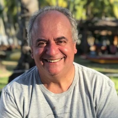 Reverendo da Igreja Anglicana da Santíssima Trindade, Recife (PE).
Terapeuta de Família e Casal.
