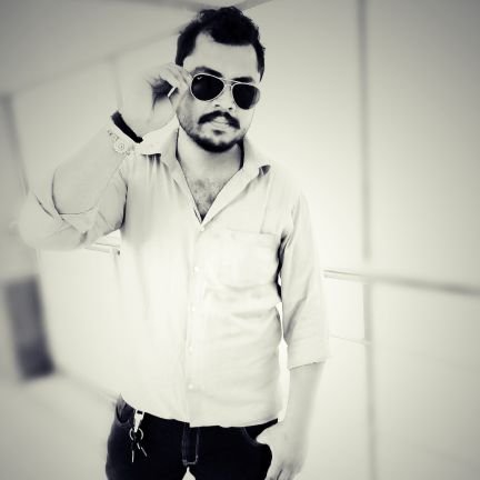 vineetg32655349's profile picture. love ourselves &
