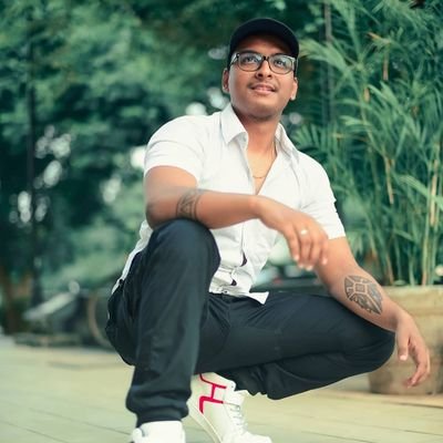 yash18bhardwaj's profile picture. Full Stack Engineer and a
Photographer