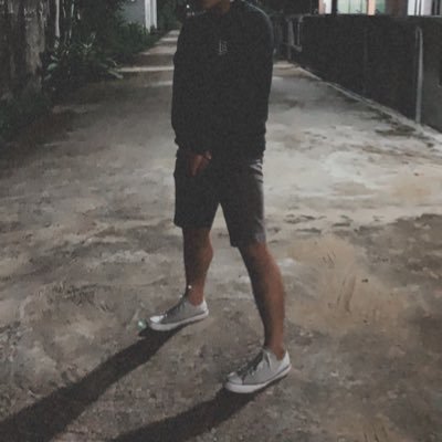 AlhafizAzril's profile picture. whatever