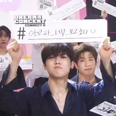 ddana3210's profile picture. 