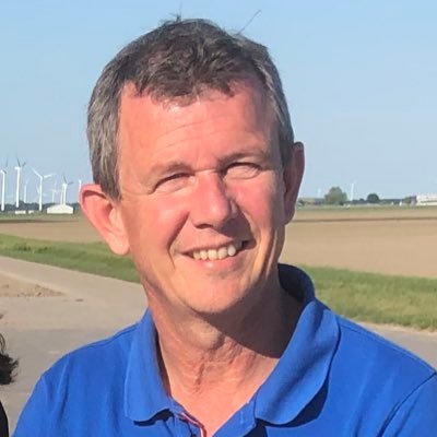 Wetenschapper (precisie)landbouw, expert gewasbescherming, vader van drie dochters, vriendin, trots op de boer