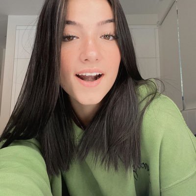 #𝐃𝐀𝐌𝐄𝐋𝐈𝐎: „i get self-conscious and i get insecure, as everybody else does, but i try not to show that.“