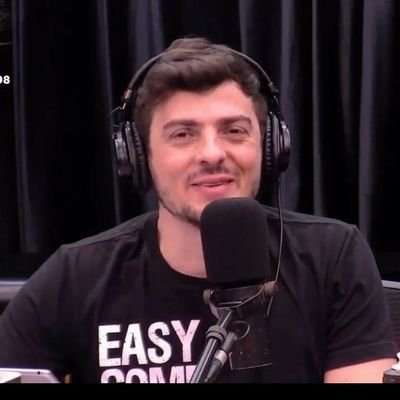 PRIMEIRO FÃ CLUBE OFICIAL do @RafaelMazzi : Palavras nunca serão suficientes para descrever o meu amor por você. 😍💞 ❤