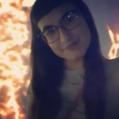 leesab99's profile picture. Here for the news