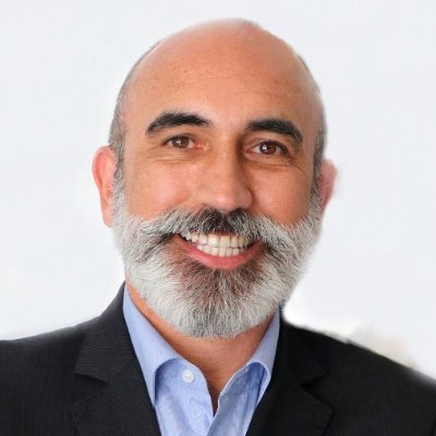 Gestión para el bien común! Mi vida profesional: PUCP, Fundación Avina, Oxfam y Desco. Miembro del Consejo Directivo de @spdaorg.