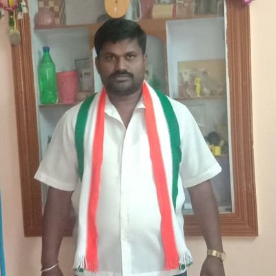 ಲಿಂಗರಾಜು ಎಂ
ಕ್ಯಾಬ್ ಡ್ರೈವರ್
ಆನೇಕಲ ಟೌನ್
ರಾಷ್ಟ್ರೀಯ ಕಾಂಗ್ರೆಸ್ ಪಕ್ಷದ ಕಾರ್ಯಕರ್ತ ಆನೇಕಲ್ ಕಾಂಗ್ರೆಸ್ ಸೋಶಿಯಲ್ ಮೀಡಿಯಾ