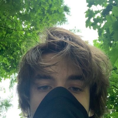 angryheckler's profile picture. this app makes me feel all atwitter.