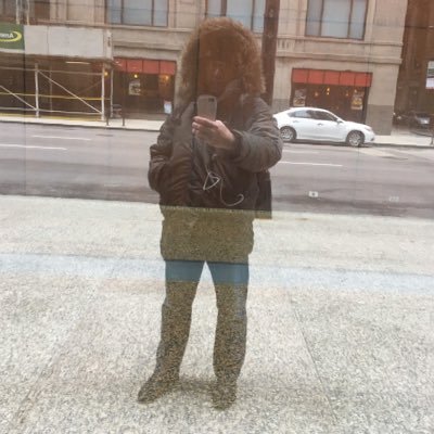 E6PmPTLqx34BzMw's profile picture. 