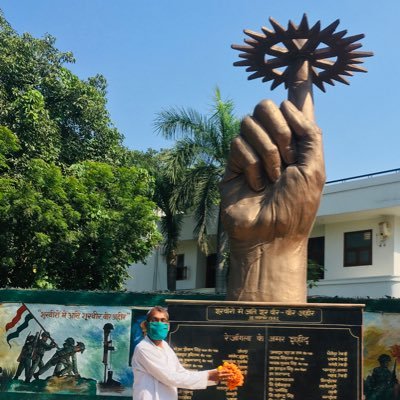 सनातन भारतीय संस्कृति के पुनर्जीवन के लिये क्रतसंकल्प, राष्ट्र सेवा ही सर्वोपरि हैं,वन्देमातरम ज़य हिंद ज़य भारत