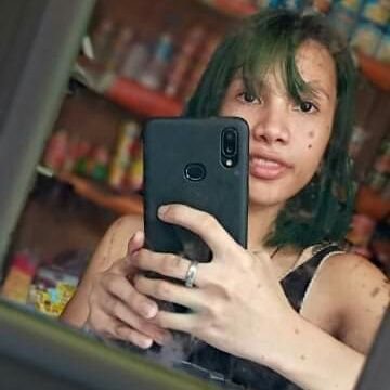 I'm bisexual🌈 but I don't proud on public,
I love green,bearbares,Stitch❤.
rocky Johnson @ amanda nunes FUNS