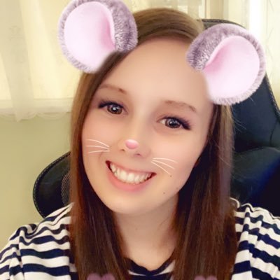 💗British Gamer Girl💗Studying Acting at @lmauniofficial 🌈LGBTQIA+ Ally/Supporter🌈Twitch Streamer https://t.co/dCEzOFZrr7 💗