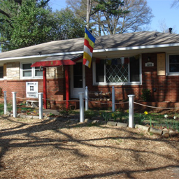 Myoshoji's profile picture. Nichiren Shu Buddhist Temple - Current head priest is Ryusho 龍昇 Jeffus. (I don't actively monitor this account) also @ryusho