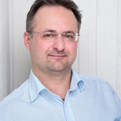 www_mrise_de's profile picture. Webdesigner 
Bildquelle: Responsive Webdesign; Quelle: https://t.co/tAIOc2hzuv Urheber: MclittleStock
