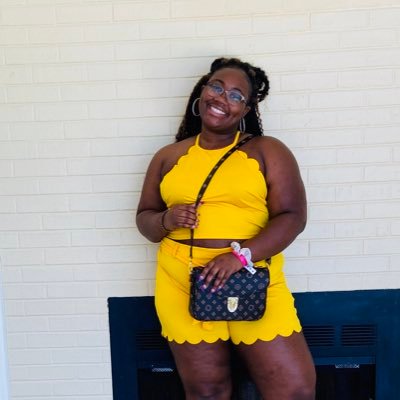 tyneshiamaalone's profile picture. ❤️️# C/O2K19🎓