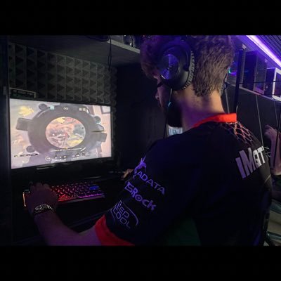 iMqtt_'s profile picture. •Professional R6 player for...👀 🇮🇹 •Italian ESL R6 October 2019 Champion 🏆