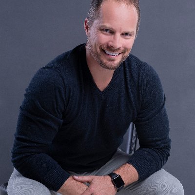 Consultor Mestre e Especialista em Marketing Estratégico. Mais de 20 anos de experiência. Business Developer, e-commerce e Transformação Digital.