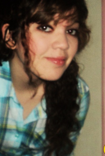 Anaiviv_YE's profile picture. 