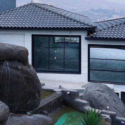 ydufivUQrp06ZLC's profile picture. متسامح مع الجميع