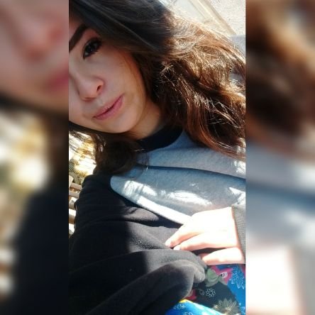 -Gaúcha ❤️
-Amo a natureza e animais 🐕❤️
-17anos
-Desenhista..❤️
❤️❤️