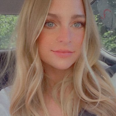 haleyymichele's profile picture. probably spilling something