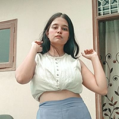 shaggunii's profile picture. गुनी for sure!