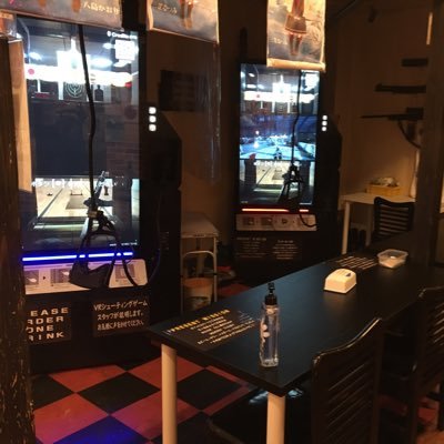 dining bar JOKEの #VRシューティング ゲーム #VARBOX 専用アカウント 京都府下で唯一の #VARBOX 設置店です。 近隣の綾部、福知山、宮津、高浜、小浜あたりのサバゲーしてる人！大歓迎♪  #サバゲー　#ガンシューティング　#VR #VRゲーム #シューティングレンジ　#VARBOX