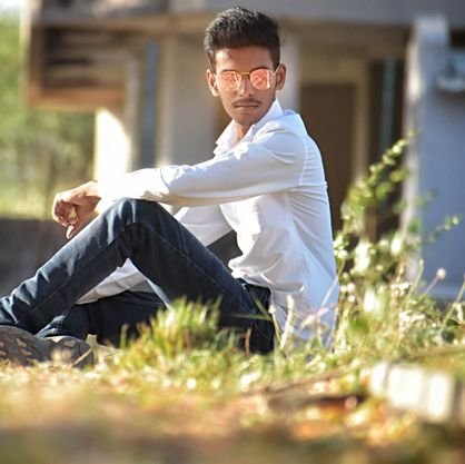 AbhishekMorePa6's profile picture. 🚩प्रतिपच्चंद्रलेखेव वर्धिष्णुर्विश्ववंदिता शाहसुनोः शिवस्यैषा मुद्रा भद्राय राजते"🚩