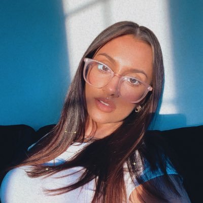 madebymcchicken's profile picture. 