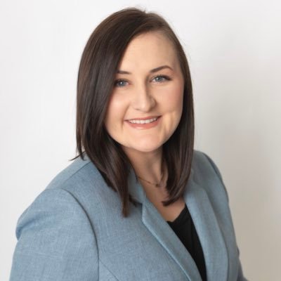 Carlee_Bree's profile picture. ECU Alum.🐯 Native American. ❤️ PGY-1 at OU Children’s.👩🏻‍⚕️ Dog Mom. 🐶 All things Christmas. 🎄