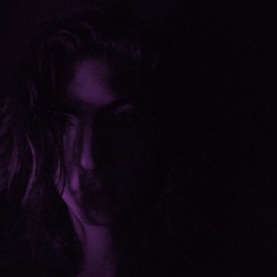 Hola!! estoy empezando en el mundo artistico con covers de canciones románticas para que nunca mueran!! me falta mucho por mejorar lo sé y gracias por apoyarme!
