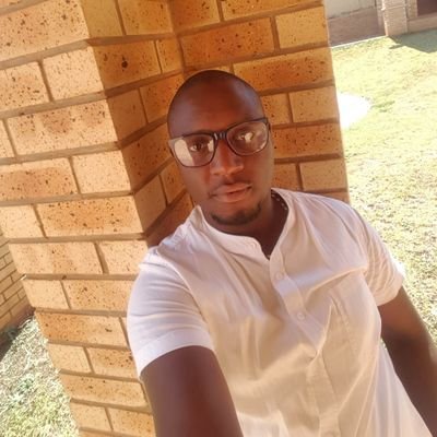 dumi0427's profile picture. 