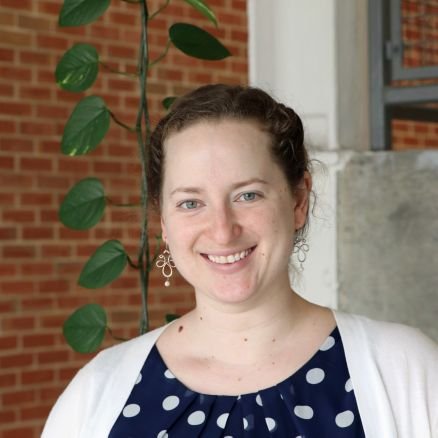 EMcCNicotiana's profile picture. Assistant Professor at SUNY Cortland, she/her/hers, studying flower evolution in Nicotiana allopolyploids. Loves jazz hands and dorky jewelry! :)