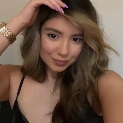 Names Alee💋 I'm 25❤ virgo♍ mommy 🌸 awesome tia 💙 and avid reader 📚 and make-up lover 💄