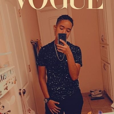 21 years young 🤷🏽♀️ Future Architect 👷🏽♀️ Lesbian 🏳️🌈 sc// young_love265