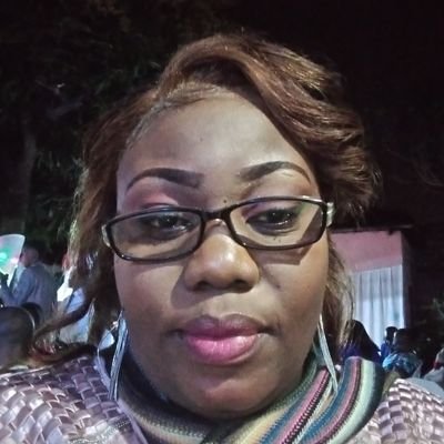 Rédactrice en Chef adjointe Top Congo FM, journaliste présentatrice du journal.Mère et Épouse.

Chrétienne