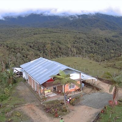 Hostal ubicado en el parque  Nacional natural cueva de los guacharos