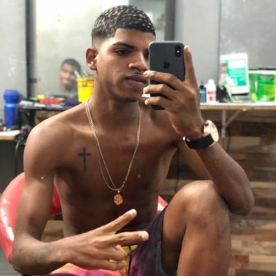 não tem bio, foda-se @ffc_izaa 💏