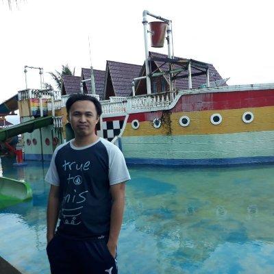 AndiskaIce's profile picture. My family is my live