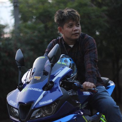 ryandokinawa's profile picture. Bukan mahasiswa tapi punya dua jurusan, malem ambil KOMPUTER, siangnya di HUKUM. Ga bisa standup comedy tapi yg bawah bisa diajak standup.