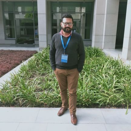 amanghotra86's profile picture. life is mixture of sorrow n joy....
........ jst chill n give ur best shot in life
............... definitely god is always with u