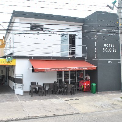 Hoteles en cali siglo 21  calle 5b5 nro 36 b - 13 
https://t.co/0EF1t9W3v2 San fernando nuevo cerca de la clinica Imbanaco
 Reservas : https://t.co/3sU9q0GZPO…