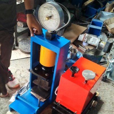 biand_lab's profile picture. ph & wa  : 0813 2006 6151
email : biand@spltsi.com

jual alat uji aspal alat uji tanah alat uji batuan alat uji beton alat uji semen alat pertambangan