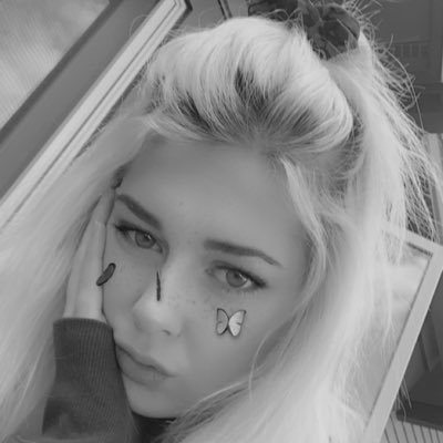 ♡ ♡ ♡ we can escape to the great sunshine 🦋💜 she/her ☆꧁aries꧂☆