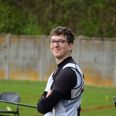 Former competitive trackmania player.
Now Dreaming big in sport
Business : Jbenacchio12@gmail.com
Instagram : https://t.co/bp5tMtbgAc…