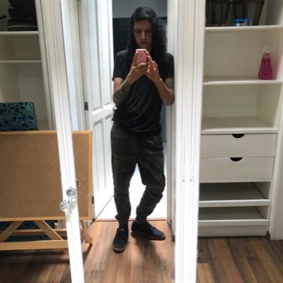 Jhon_Calavera's profile picture. cheeki breeky